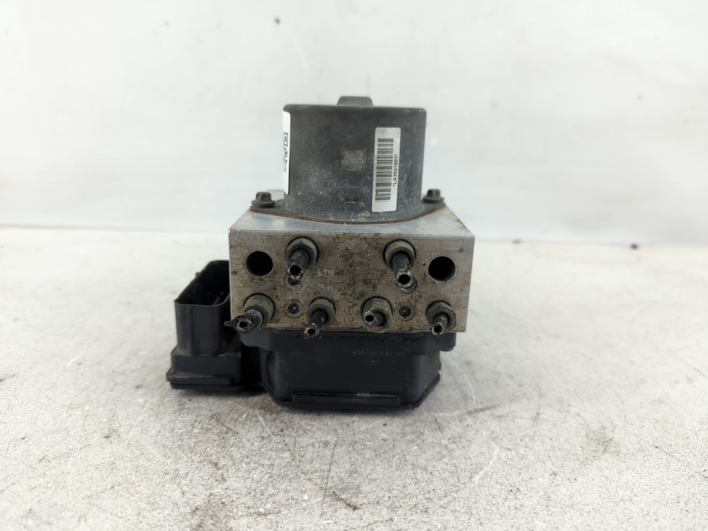2010 Mini Cooper Clubman ABS Pump Control Module Replacement P/N:3451 6793232 01 Fits Fits 2009 OEM Used Auto Parts - Oemuse