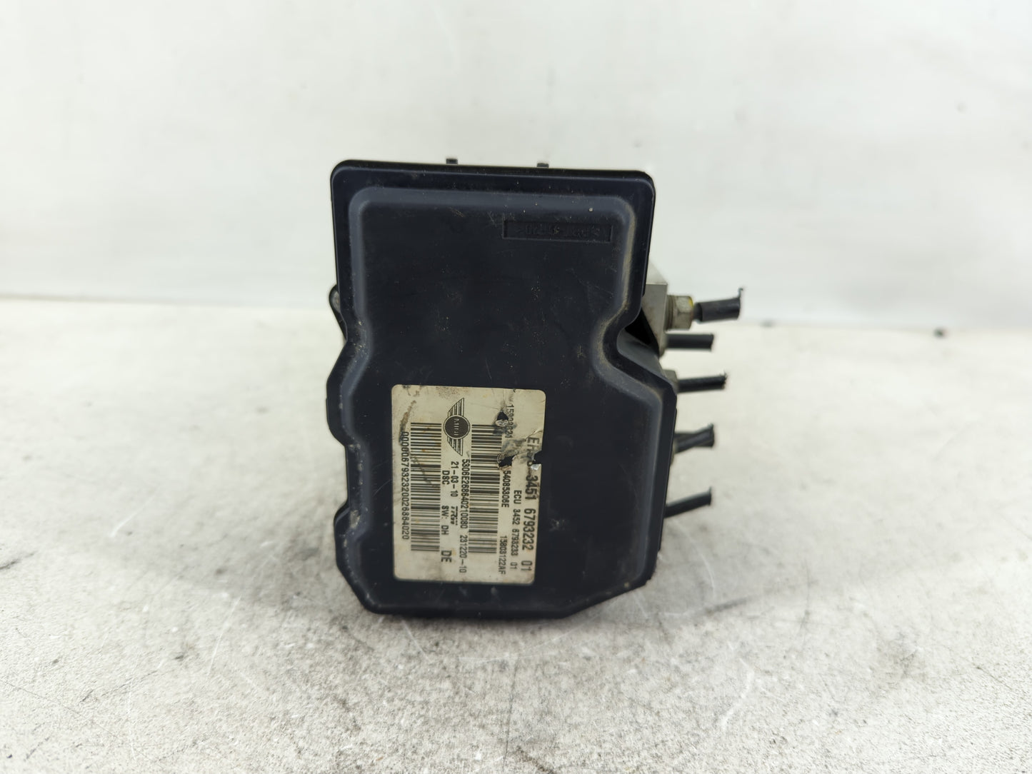 2010 Mini Cooper Clubman ABS Pump Control Module Replacement P/N:3451 6793232 01 Fits Fits 2009 OEM Used Auto Parts - Oemuse