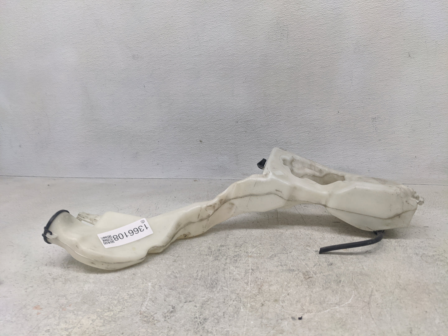 Mini Cooper Clubman Windshield Washer Fluid Reservoir Bottle Oem - Oemusedautoparts1.com
