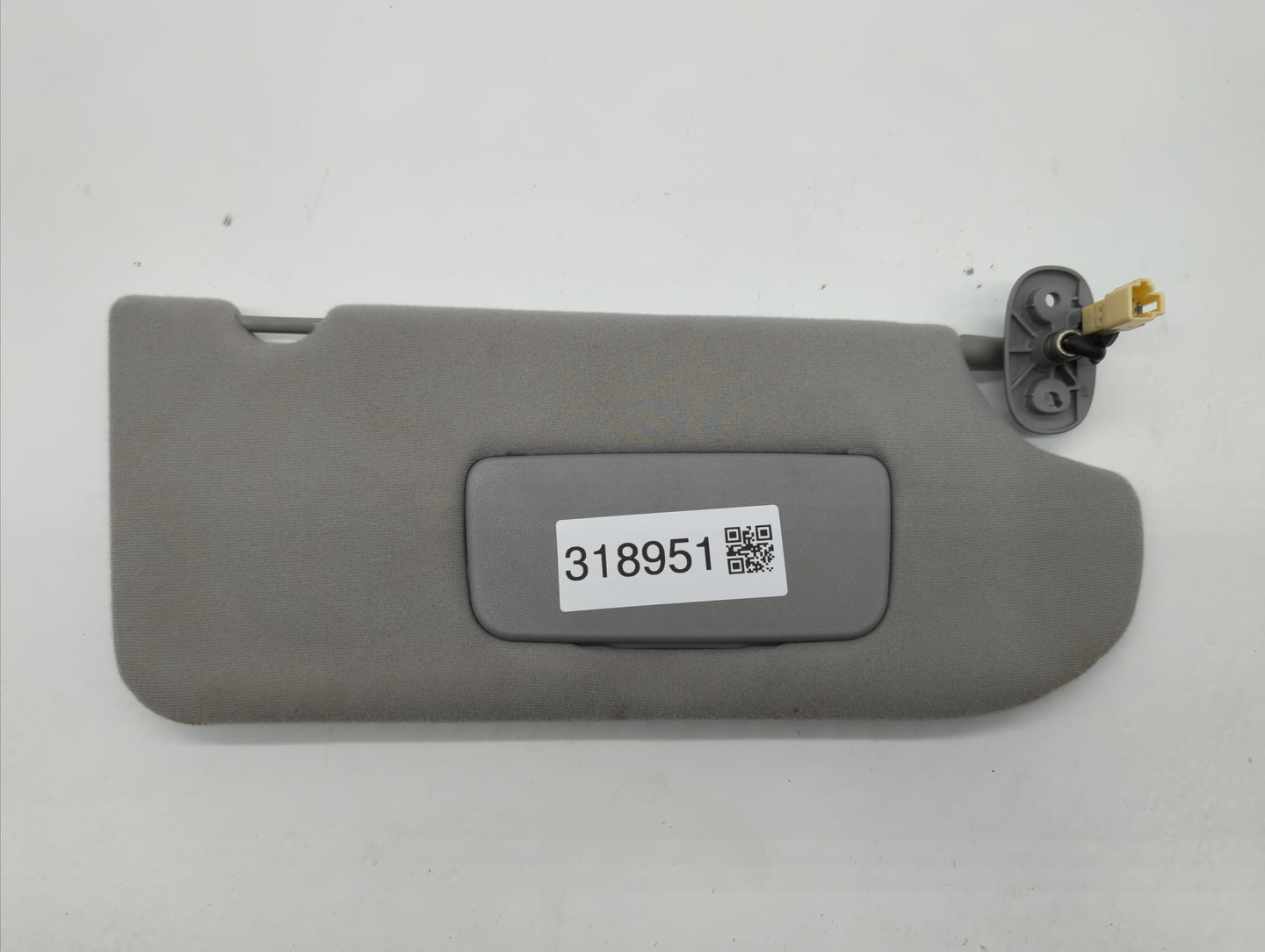 2010 Mitsubishi Galant Sun Visor Shade Replacement Passenger Right Mirror Fits OEM Used Auto Parts - Oemusedautoparts1.com