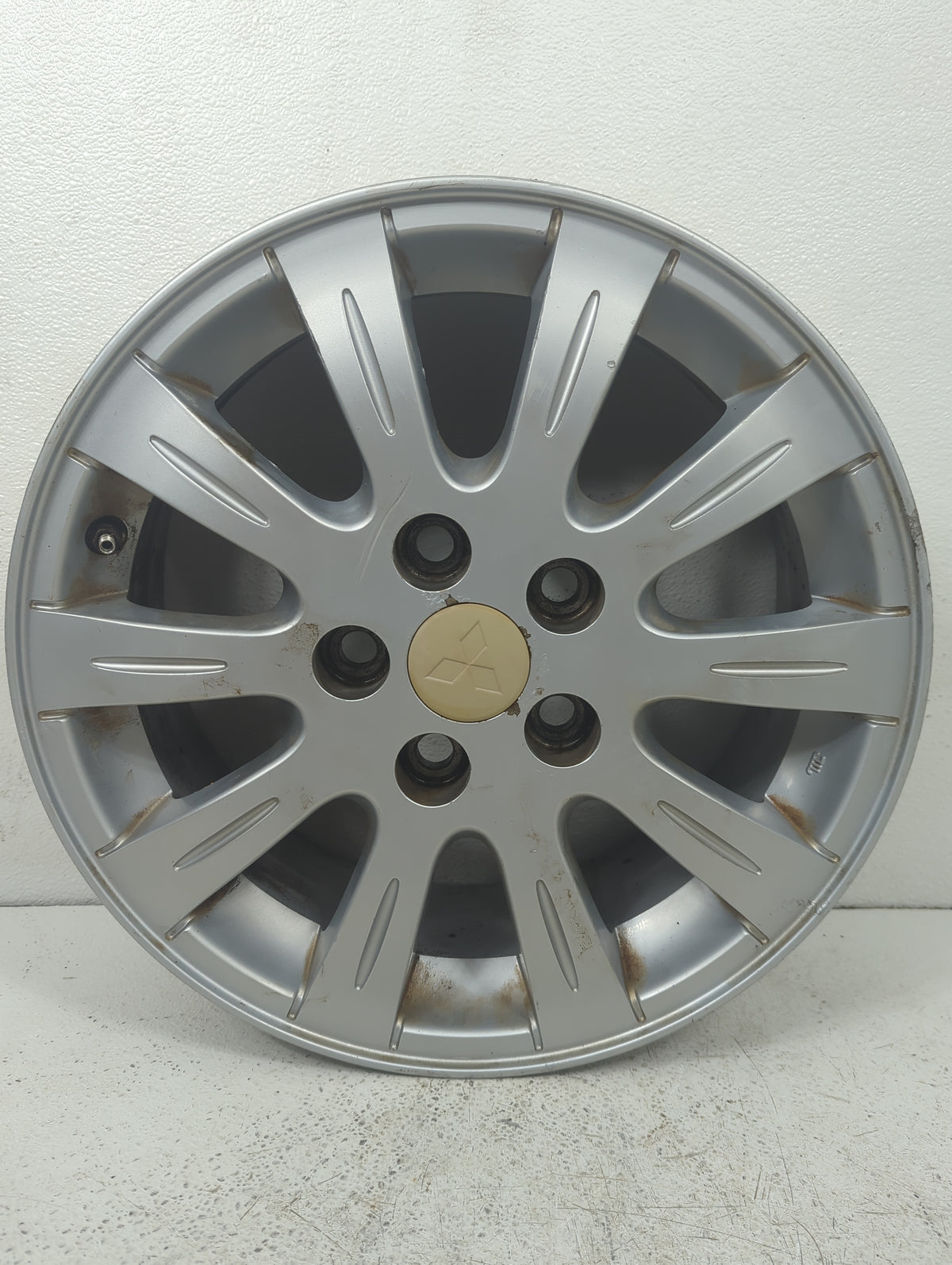2010 Mitsubishi Galant Oem Wheel Rim 5032275 - Oemusedautoparts1.com