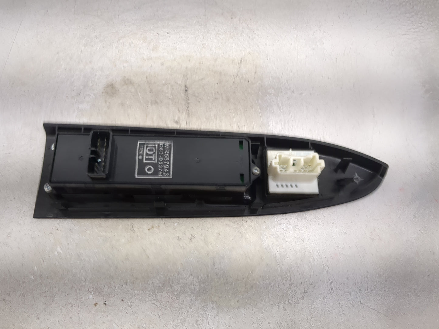 2007-2012 Mitsubishi Galant Master Power Window Switch Replacement Driver Side Left Fits OEM Used Auto Parts - Oemusedautopa