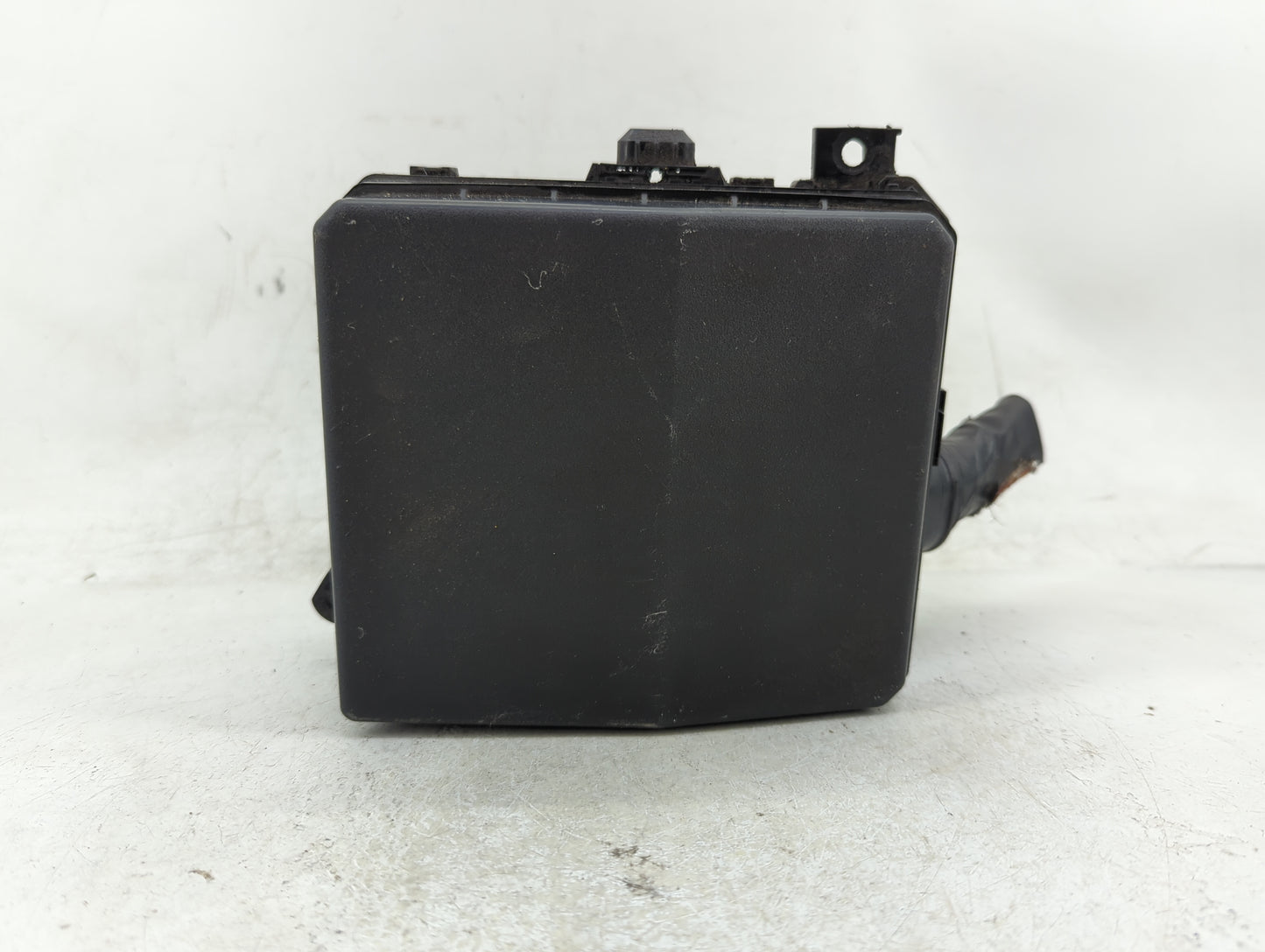 2009-2010 Mitsubishi Lancer Fusebox Fuse Box Panel Relay Module P/N:8565A139 Fits Fits 2009 2010 OEM Used Auto Parts - Oemus