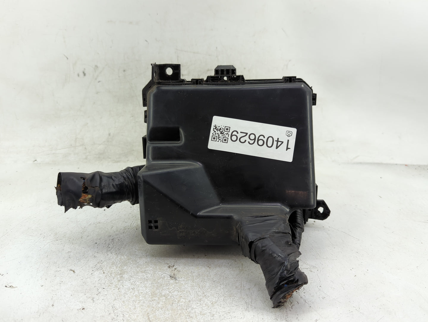 2009-2010 Mitsubishi Lancer Fusebox Fuse Box Panel Relay Module P/N:8565A139 Fits Fits 2009 2010 OEM Used Auto Parts - Oemus