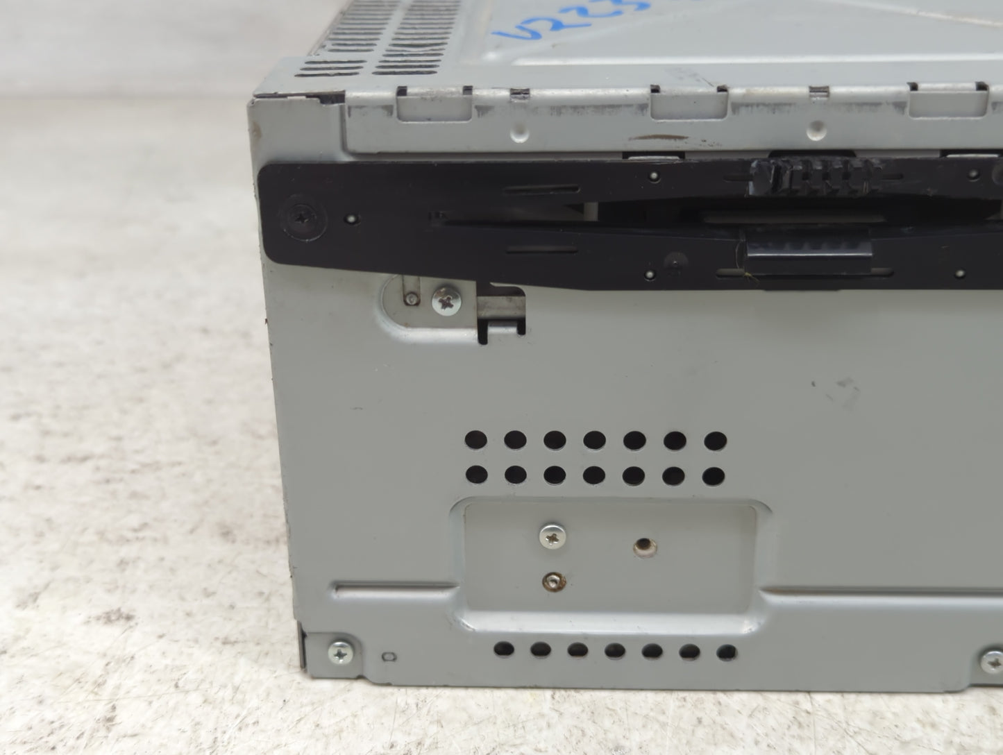 2008-2016 Mitsubishi Lancer Radio AM FM Cd Player Receiver Replacement P/N:9E5T-19C157-AC Fits OEM Used Auto Parts - Oemused