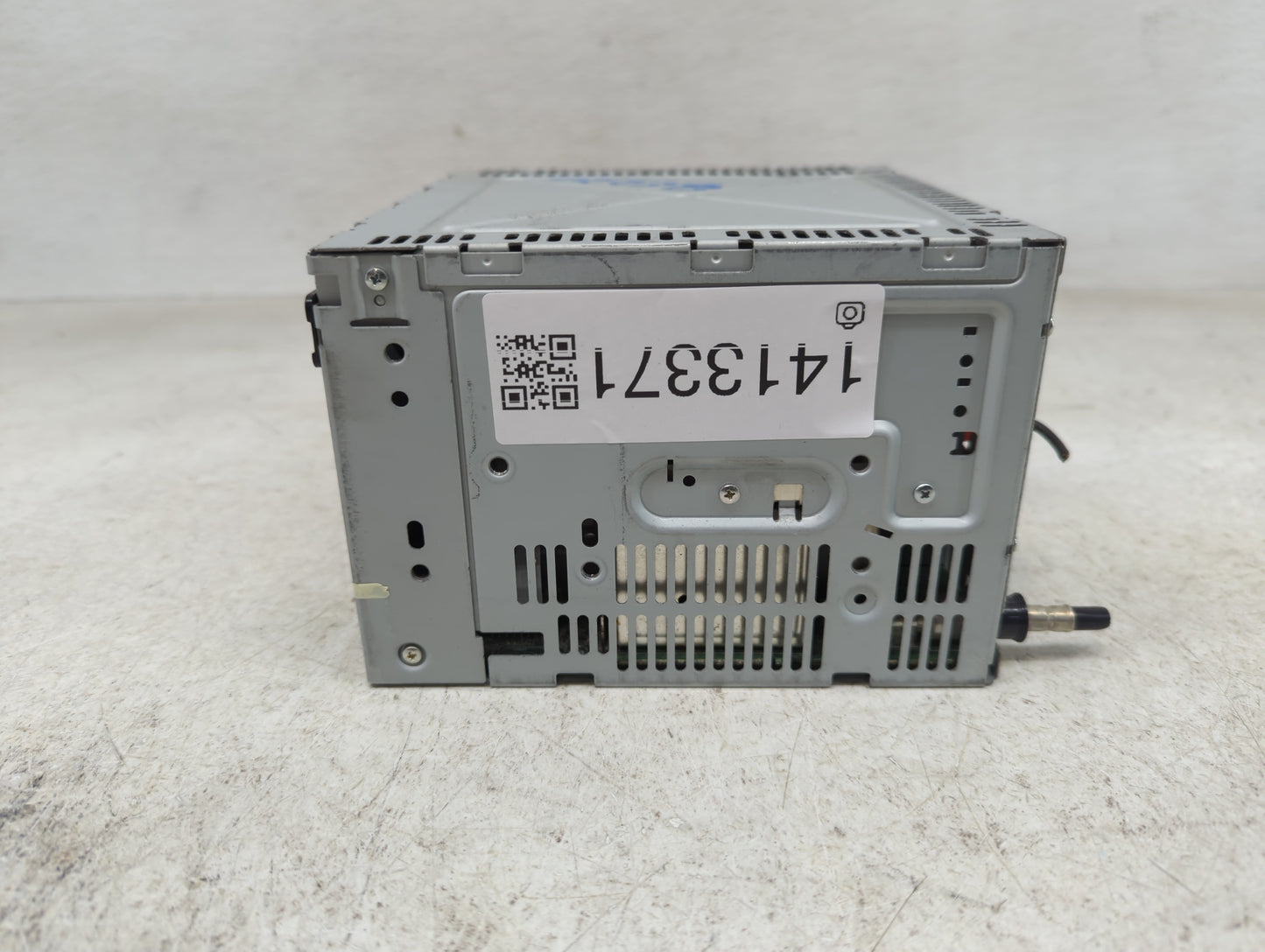 2008-2016 Mitsubishi Lancer Radio AM FM Cd Player Receiver Replacement P/N:9E5T-19C157-AC Fits OEM Used Auto Parts - Oemused
