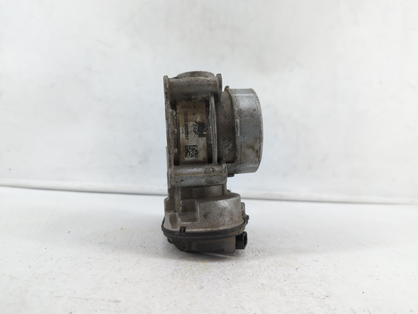 2010 Mitsubishi Lancer Throttle Body P/N:DS7Z-A DS7Z-D, DS7E-9F991-AJ Fits Fits 2009 2011 2012 OEM Used Auto Parts - Oemused