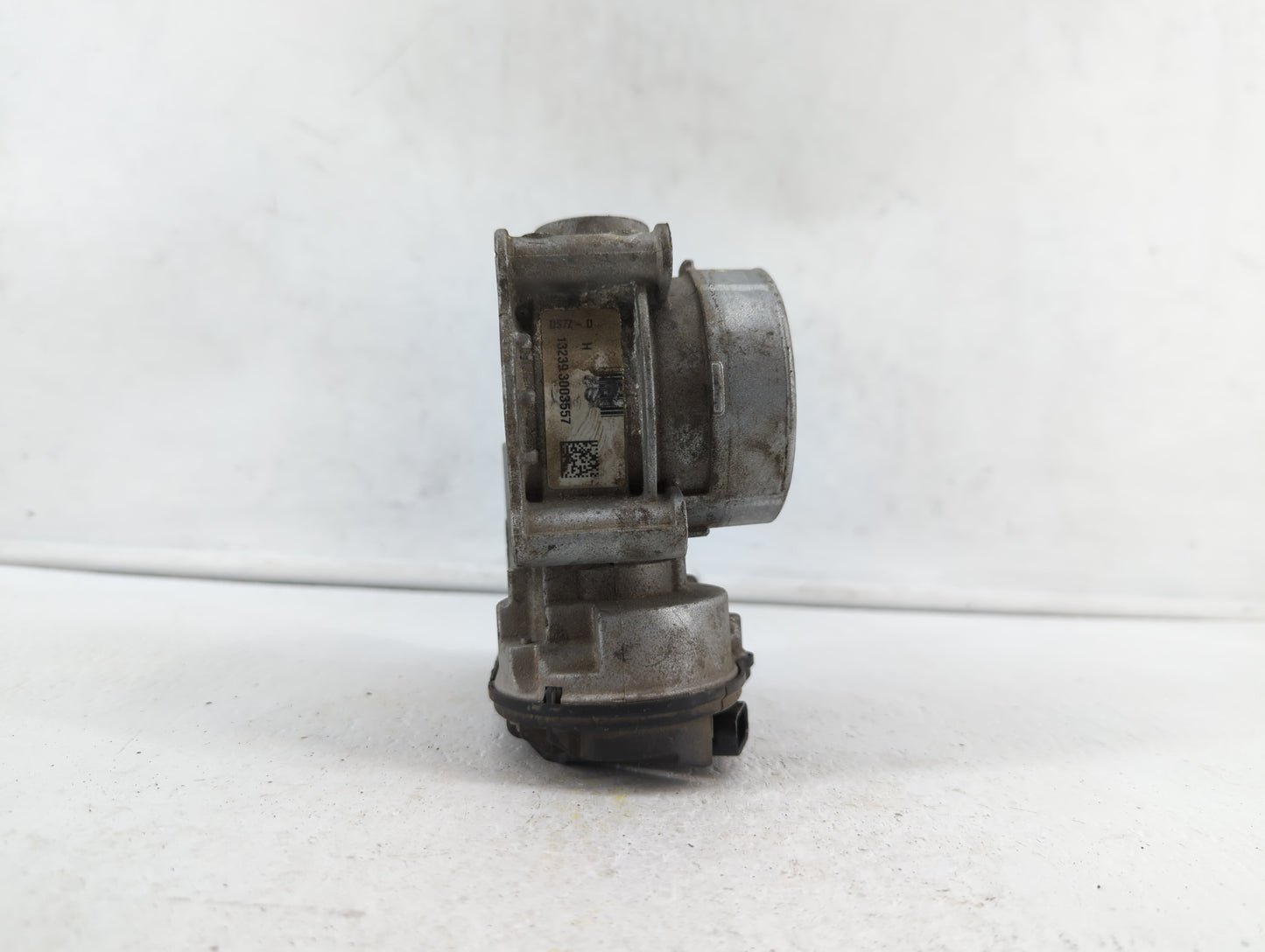 2010 Mitsubishi Lancer Throttle Body P/N:DS7Z-A DS7Z-D, DS7E-9F991-AJ Fits Fits 2009 2011 2012 OEM Used Auto Parts - Oemused