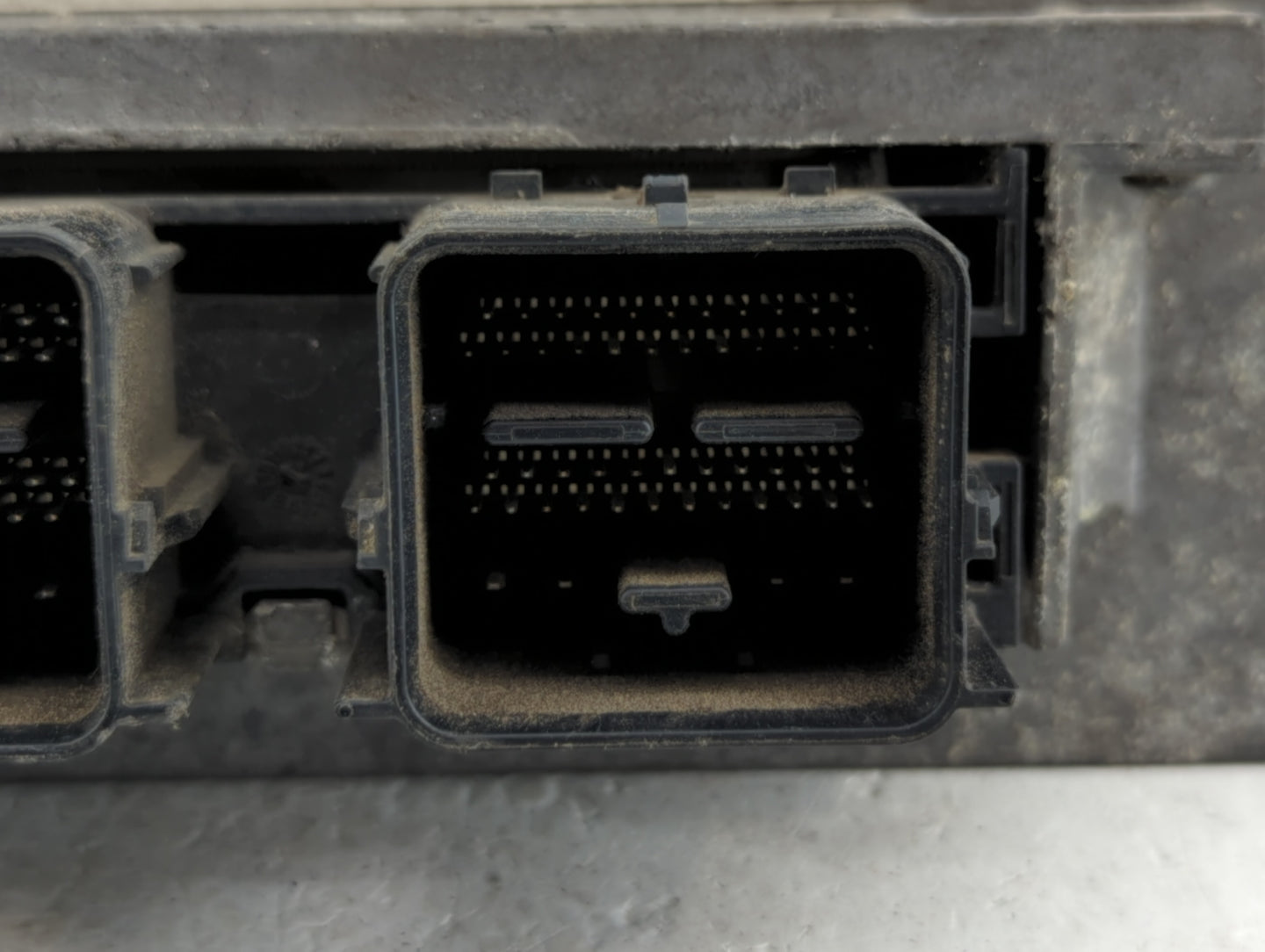2010 Mitsubishi Lancer PCM Engine Control Computer ECU ECM PCU OEM P/N:AE5A-12A650-BEB AE5A-12A650-CSA, AE5A-12A650-CRA Fits
