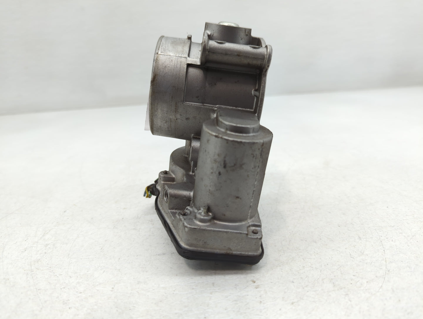 2010 Mitsubishi Lancer Throttle Body P/N:142963004087 DS7E-9F991-AF Fits OEM Used Auto Parts - Oemusedautoparts1.com