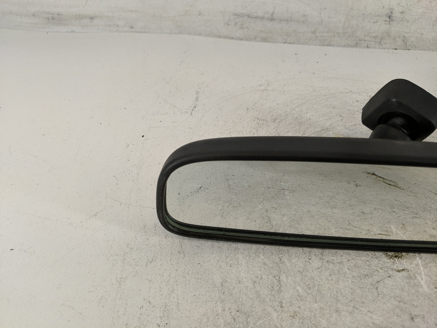 2004-2017 Mitsubishi Outlander Interior Rear View Mirror Replacement OEM P/N:E4022197 Fits OEM Used Auto Parts - Oemusedauto