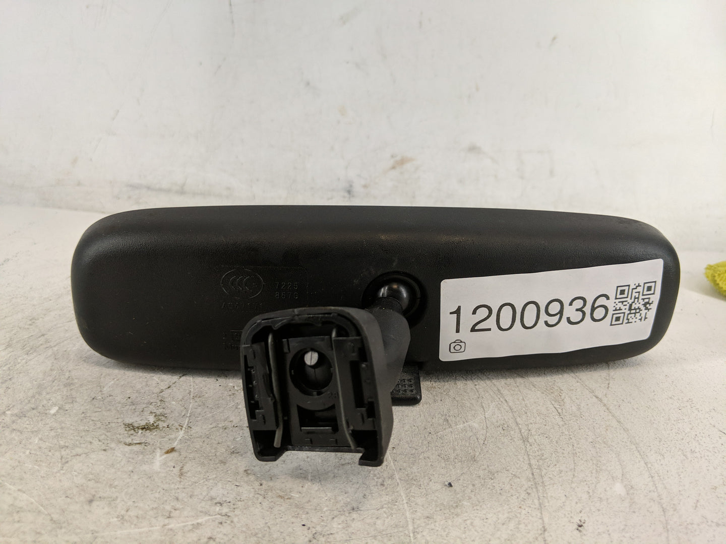 2004-2017 Mitsubishi Outlander Interior Rear View Mirror Replacement OEM P/N:E4022197 Fits OEM Used Auto Parts - Oemusedauto