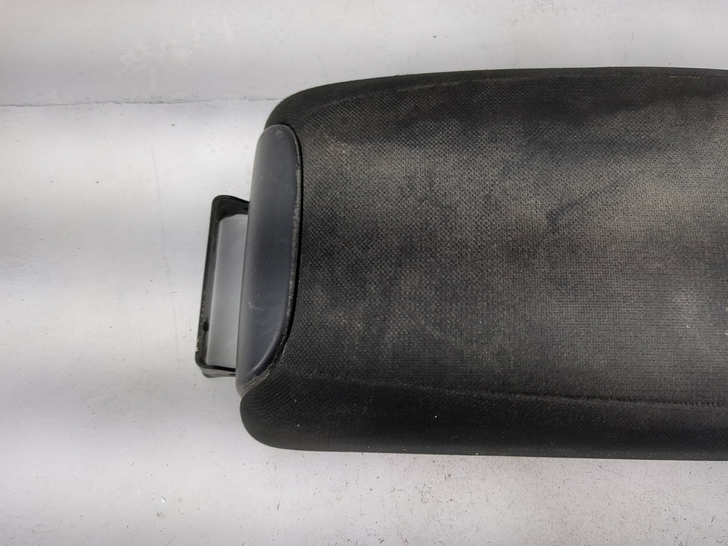 2010-2013 Mitsubishi Outlander Center Console Armrest Cover Lid Fits Fits 2010 2011 2012 2013 OEM Used Auto Parts - Oemuseda