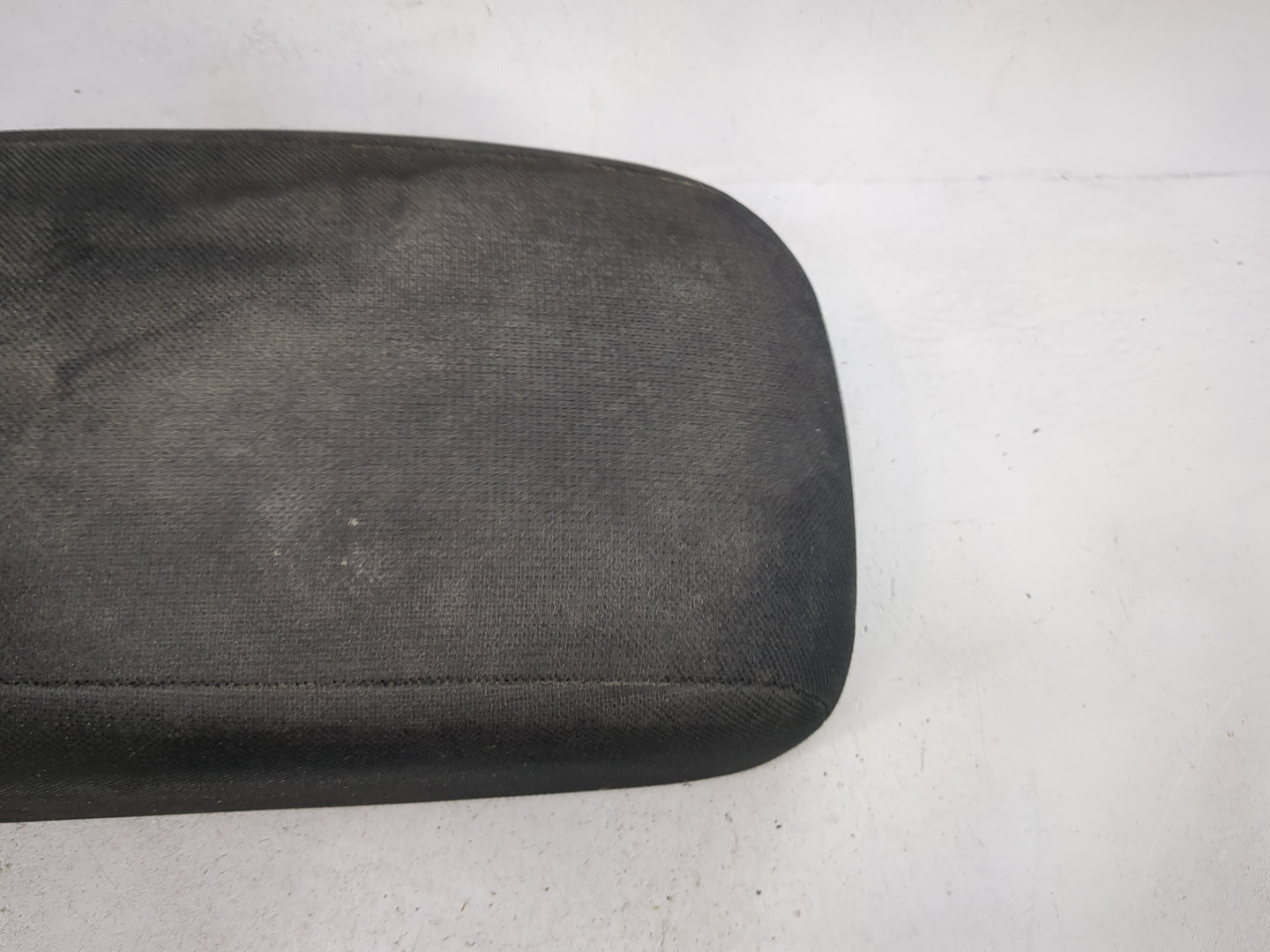 2010-2013 Mitsubishi Outlander Center Console Armrest Cover Lid Fits Fits 2010 2011 2012 2013 OEM Used Auto Parts - Oemuseda