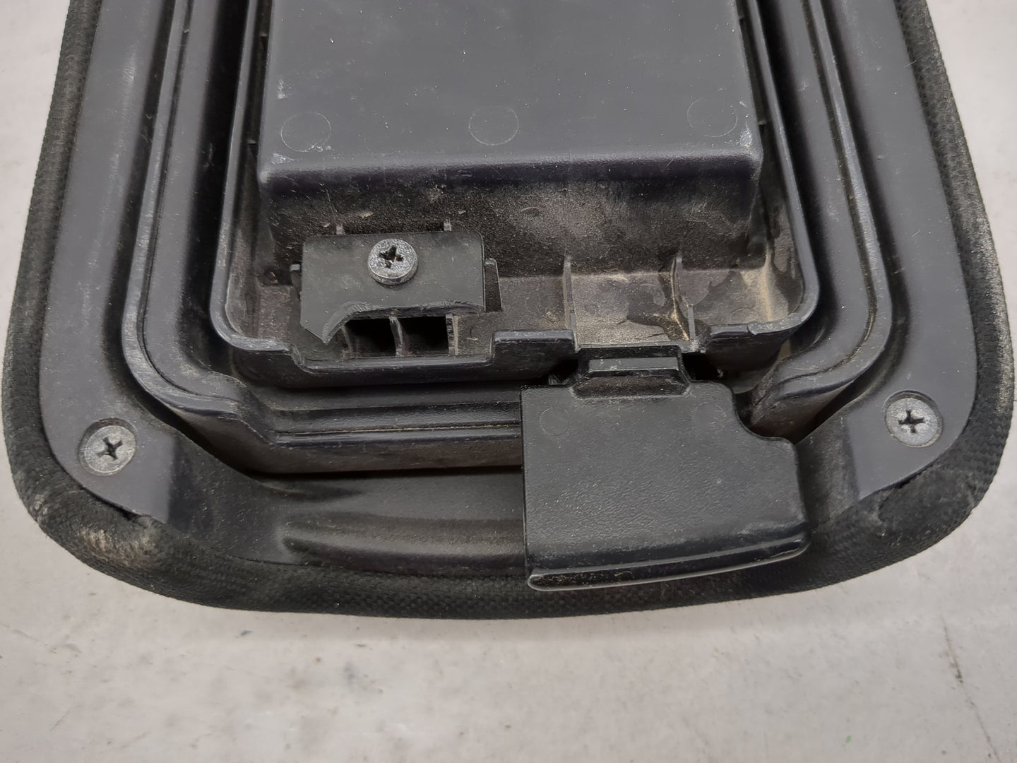 2010-2013 Mitsubishi Outlander Center Console Armrest Cover Lid Fits Fits 2010 2011 2012 2013 OEM Used Auto Parts - Oemuseda
