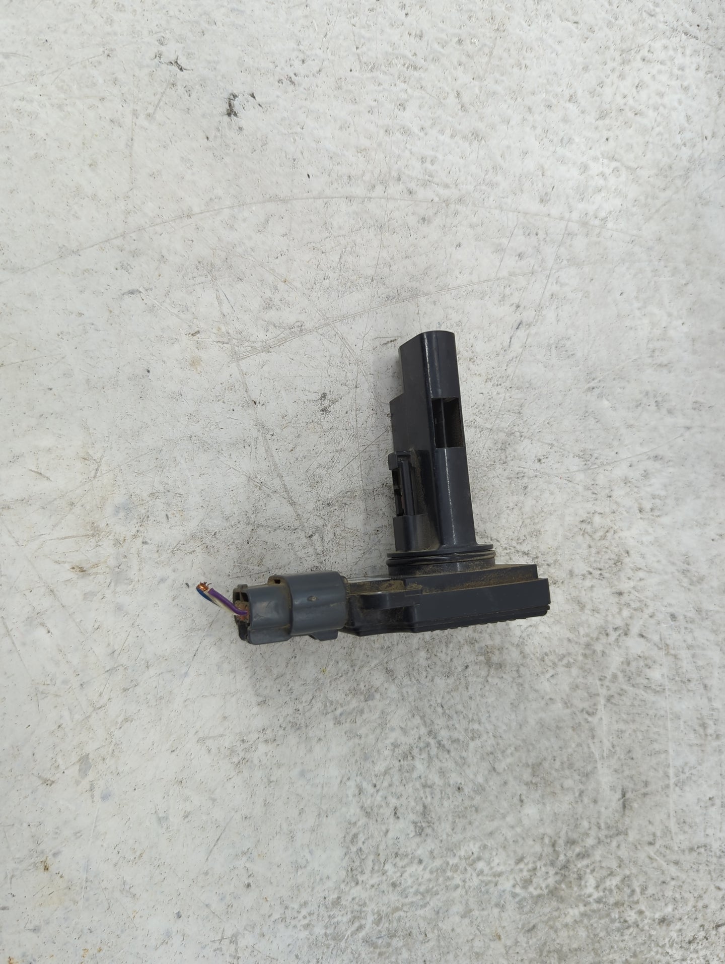 2004-2013 Mitsubishi Outlander Mass Air Flow Meter Maf 1489677 - Oemusedautoparts1.com