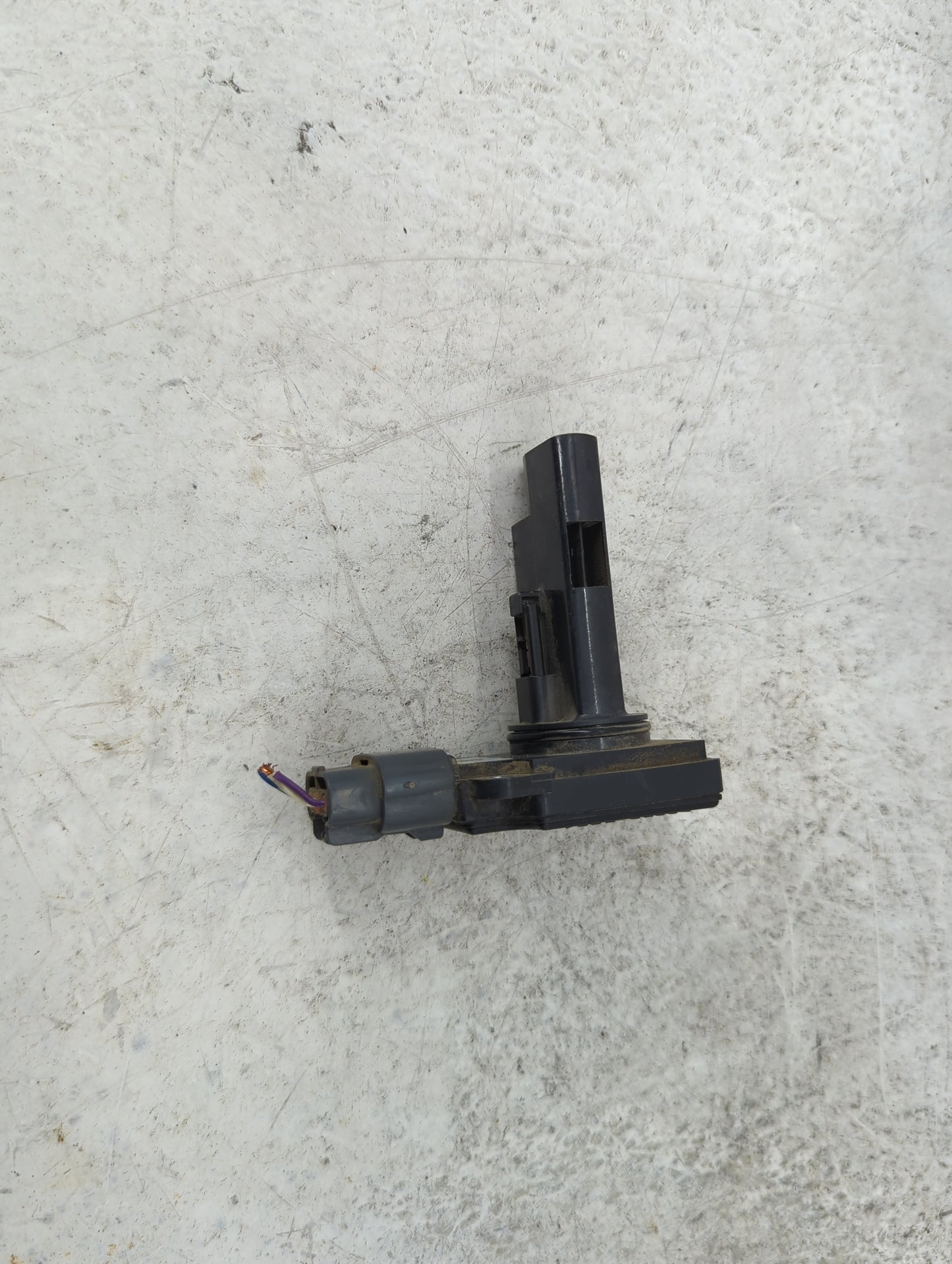2004-2013 Mitsubishi Outlander Mass Air Flow Meter Maf 1489677 - Oemusedautoparts1.com