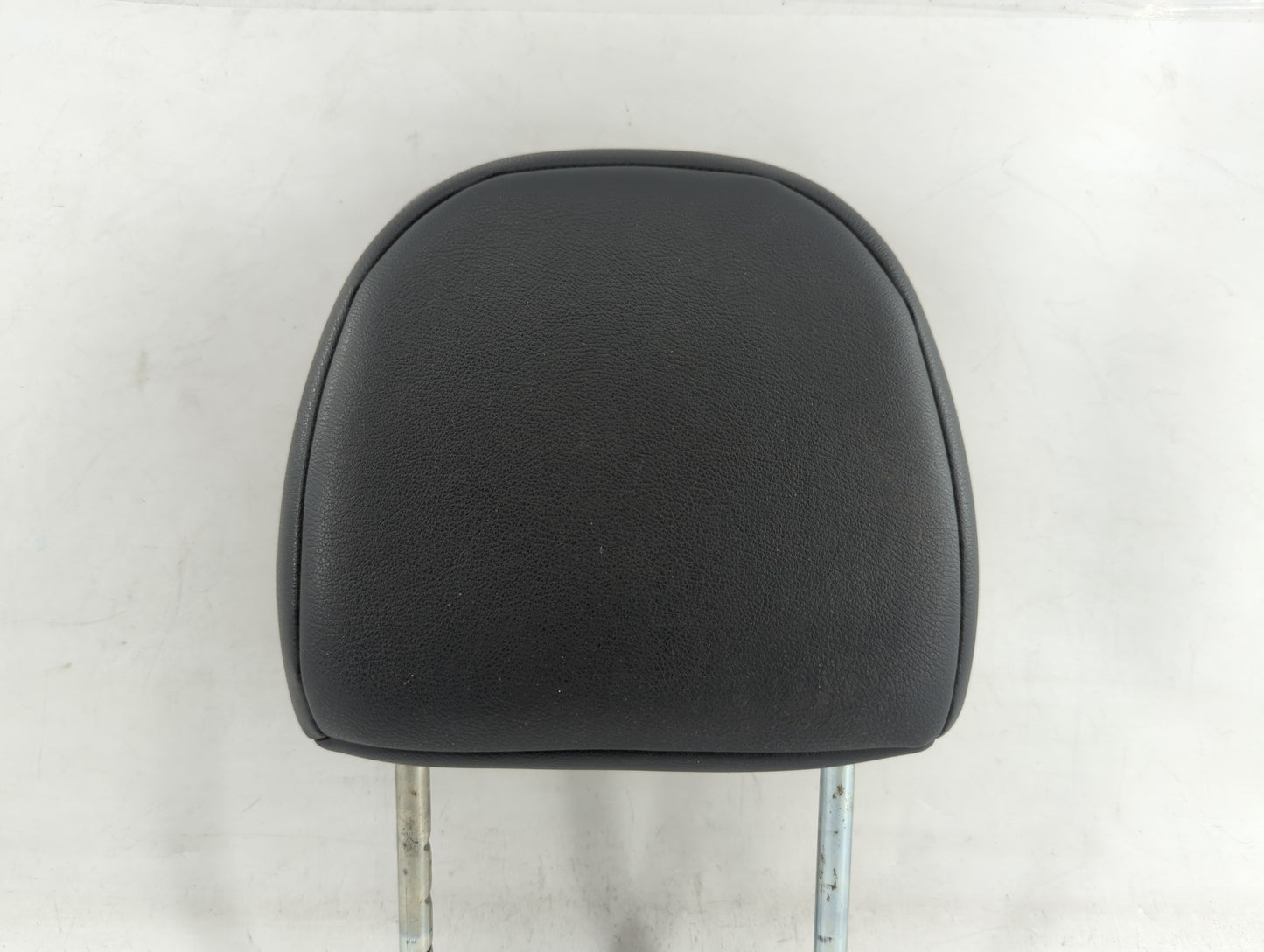 2007-2008 Mitsubishi Outlander Headrest Head Rest Rear Seat Fits Fits 2007 2008 OEM Used Auto Parts - Oemusedautoparts1.com