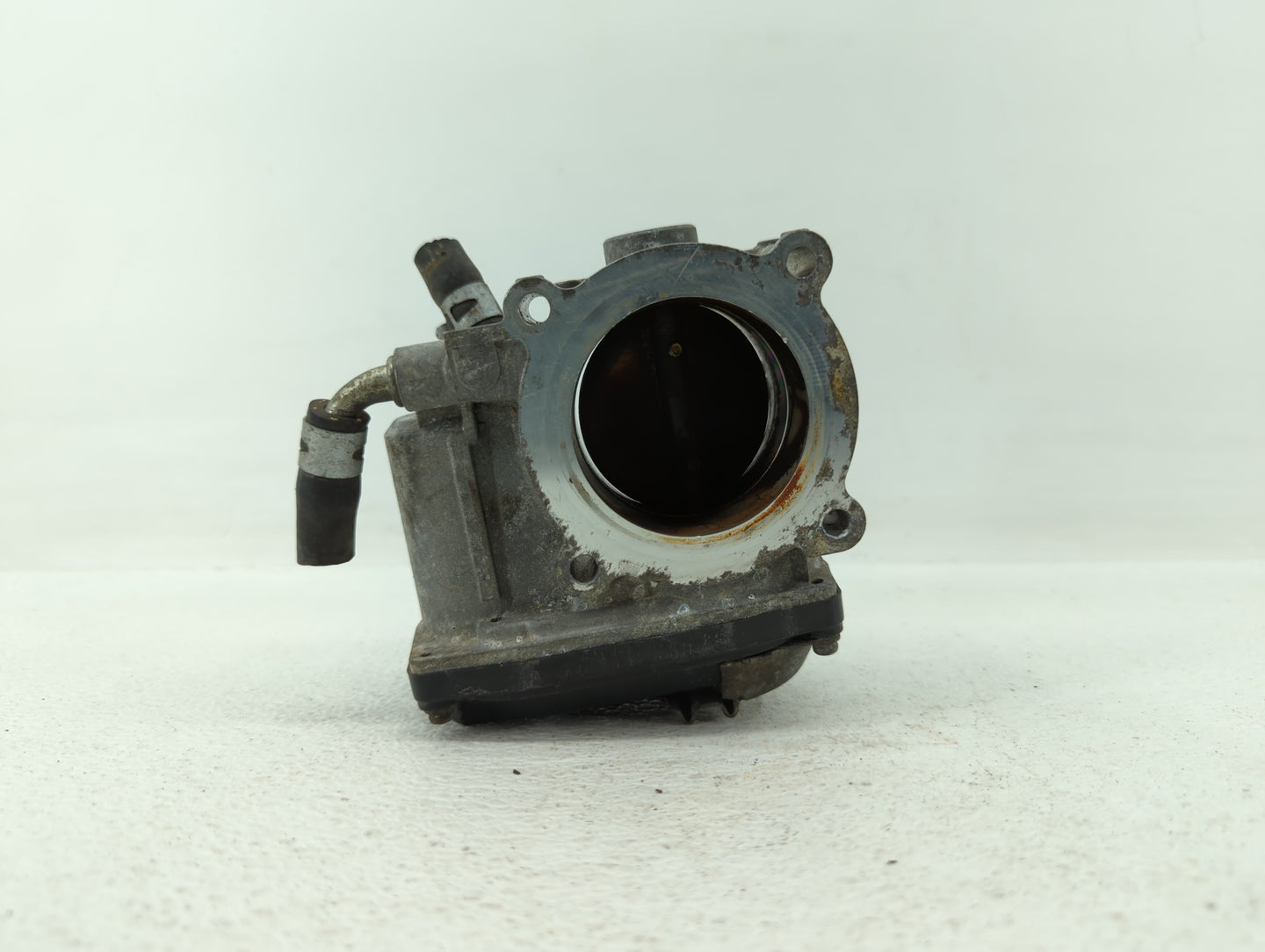 2008 Mitsubishi Outlander Throttle Body P/N:67020 57020 Fits OEM Used Auto Parts - Oemusedautoparts1.com