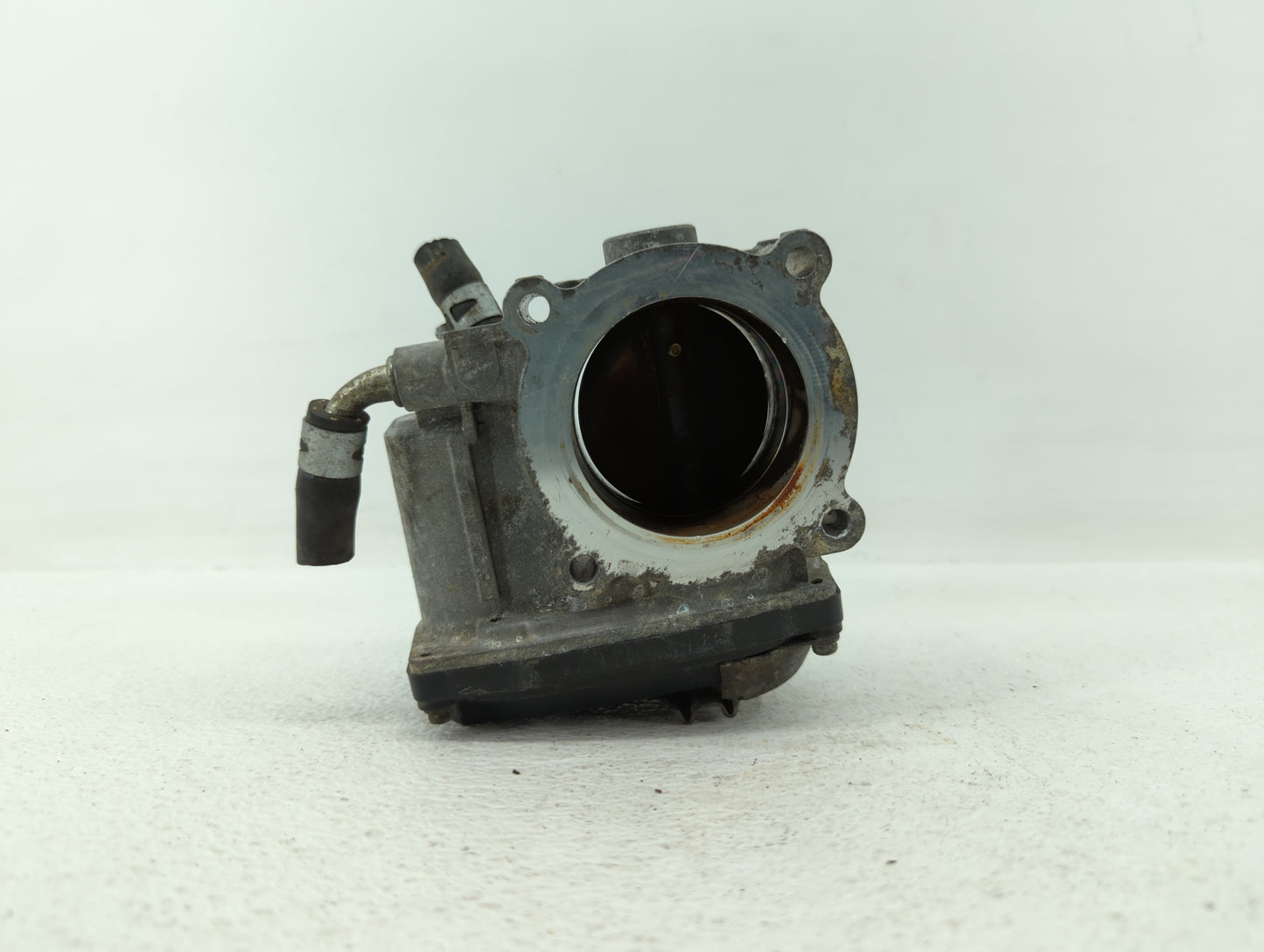 2008 Mitsubishi Outlander Throttle Body P/N:67020 57020 Fits OEM Used Auto Parts - Oemusedautoparts1.com