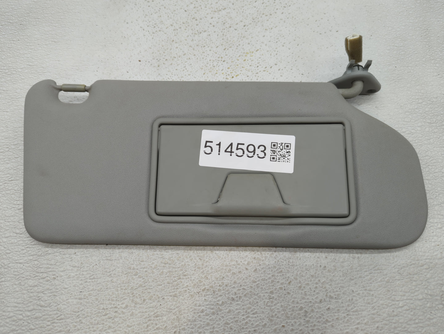 2010-2011 Mitsubishi Outlander Sun Visor Shade Replacement Passenger Right Mirror Fits Fits 2010 2011 2012 OEM Used Auto Par