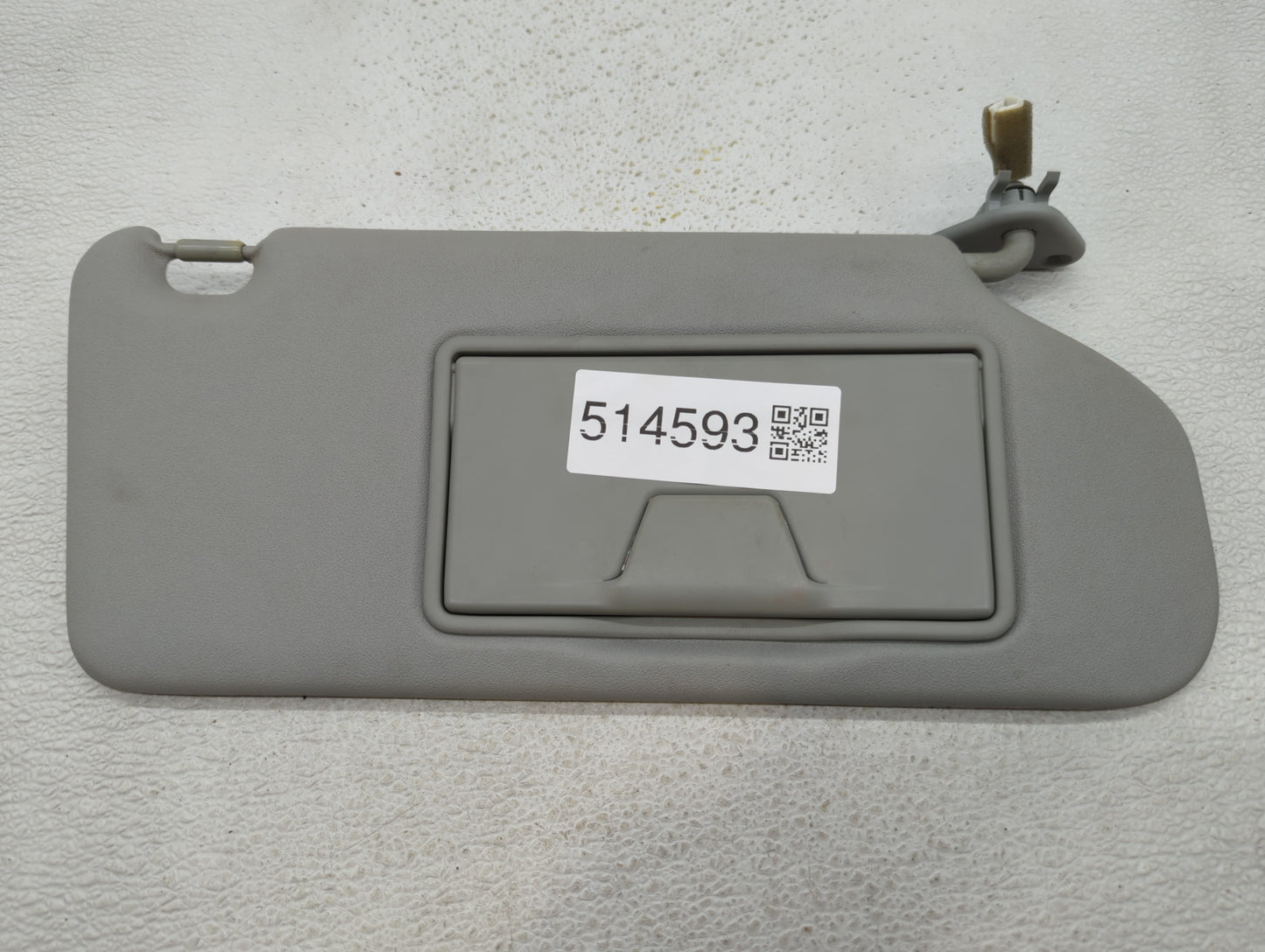 2010-2011 Mitsubishi Outlander Sun Visor Shade Replacement Passenger Right Mirror Fits Fits 2010 2011 2012 OEM Used Auto Par