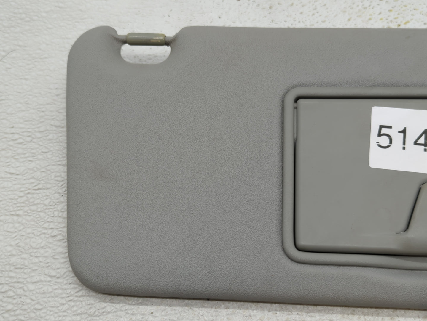 2010-2011 Mitsubishi Outlander Sun Visor Shade Replacement Passenger Right Mirror Fits Fits 2010 2011 2012 OEM Used Auto Par