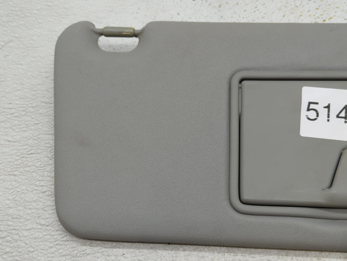 2010-2011 Mitsubishi Outlander Sun Visor Shade Replacement Passenger Right Mirror Fits Fits 2010 2011 2012 OEM Used Auto Par