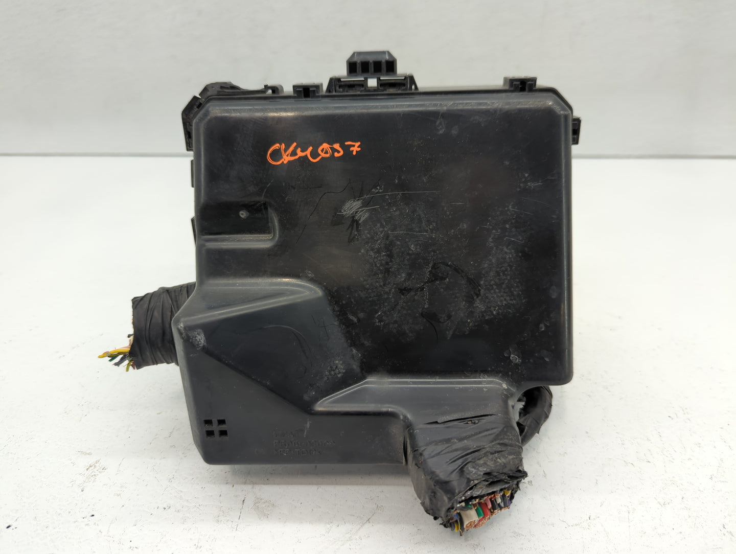 2010 Mitsubishi Outlander Fusebox Fuse Box Panel Relay Module P/N:8565A139 Fits OEM Used Auto Parts - Oemusedautoparts1.com