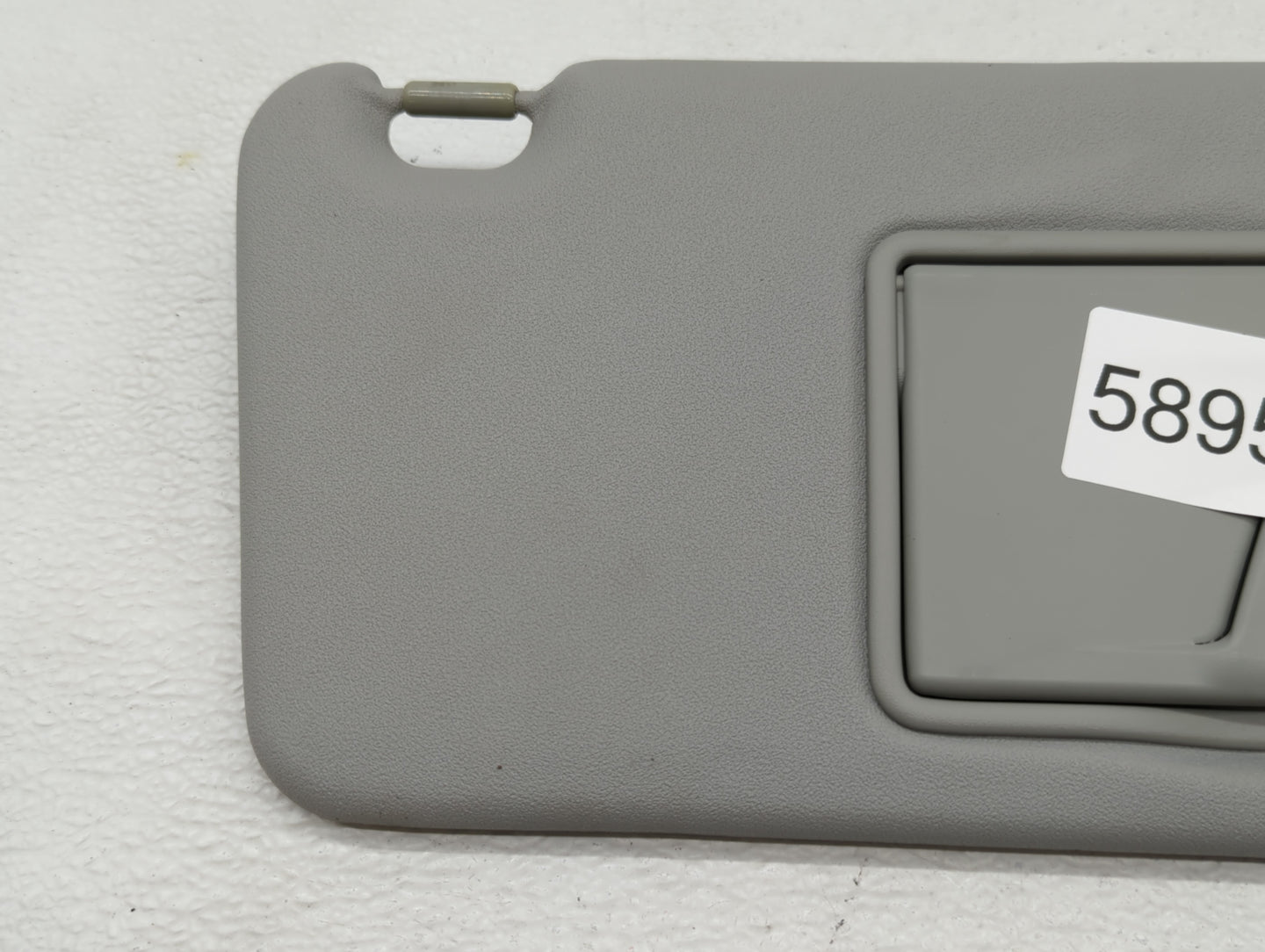 2010-2011 Mitsubishi Outlander Sun Visor Shade Replacement Passenger Right Mirror Fits Fits 2010 2011 2012 OEM Used Auto Par