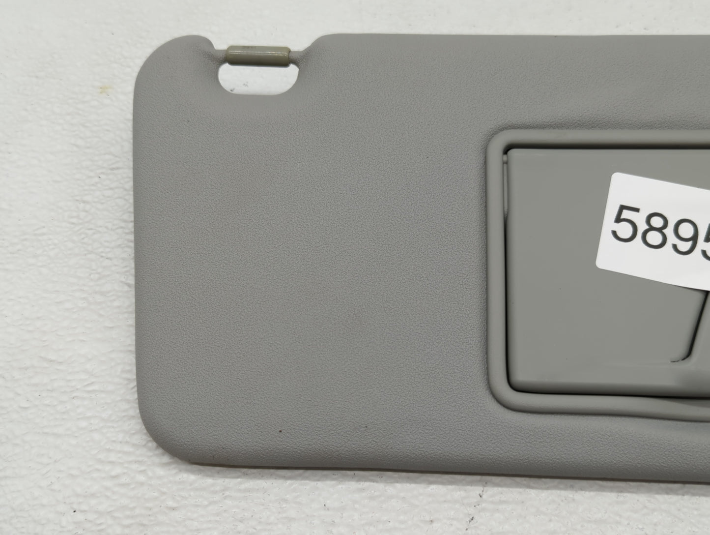 2010-2011 Mitsubishi Outlander Sun Visor Shade Replacement Passenger Right Mirror Fits Fits 2010 2011 2012 OEM Used Auto Par