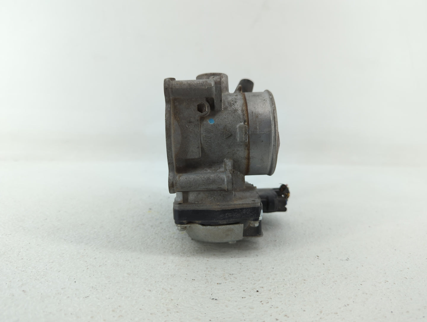 2010 Mitsubishi Outlander Sport Throttle Body P/N:57020 Fits Fits 2008 OEM Used Auto Parts - Oemusedautoparts1.com