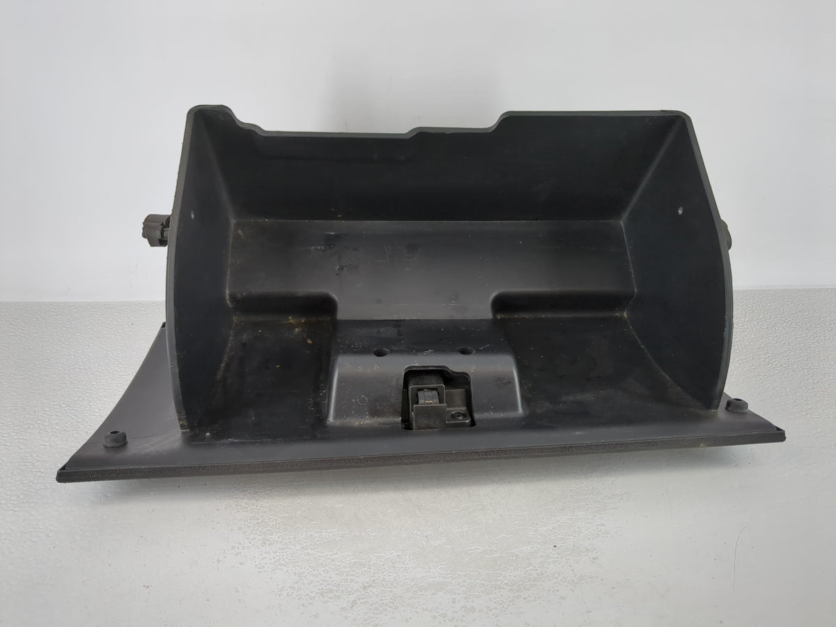 2010 Mustang Mustan Passenger Glove Box Door Storage Compartment - Oemusedautoparts1.com