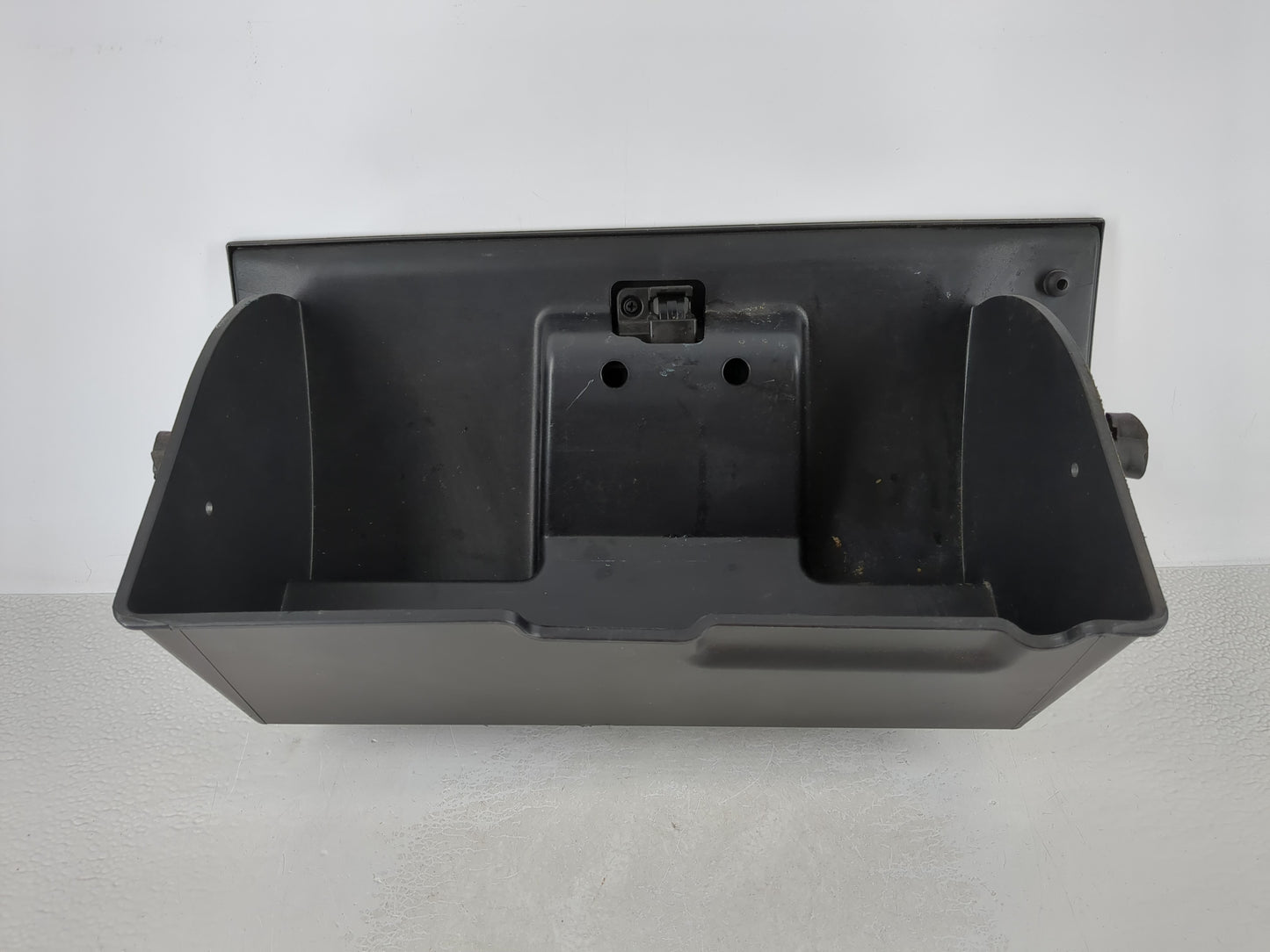 2010 Mustang Mustan Passenger Glove Box Door Storage Compartment - Oemusedautoparts1.com