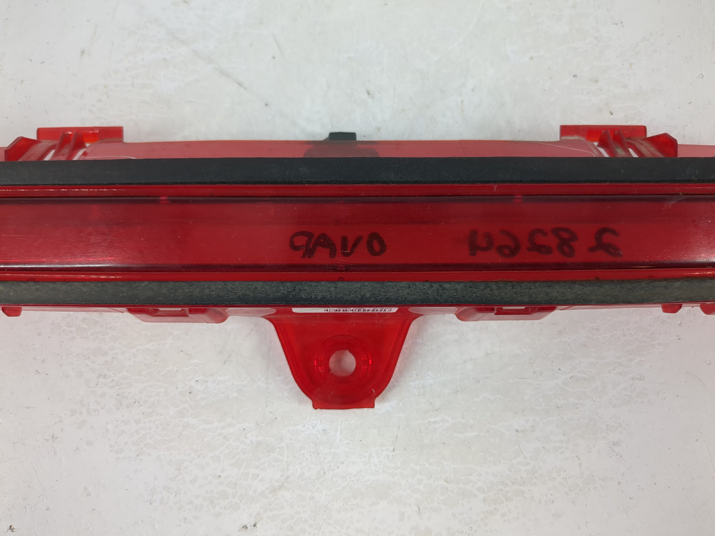 2010 Mustang Mustan Third Brake Light Tail Light P/N:AR33-13A613-AG Fits OEM Used Auto Parts - Oemusedautoparts1.com