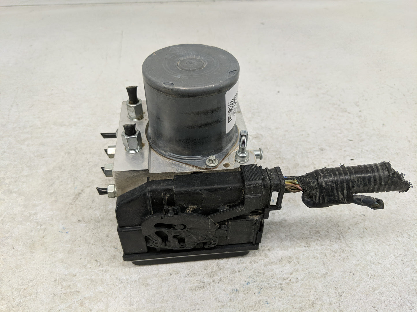 2009-2010 Nissan 370z ABS Pump Control Module Replacement P/N:47660 1EA0E Fits Fits 2009 2010 OEM Used Auto Parts - Oemuseda