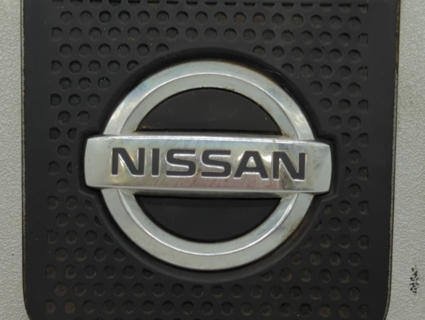 2010 Nissan 370z Engine Cover - Oemusedautoparts1.com