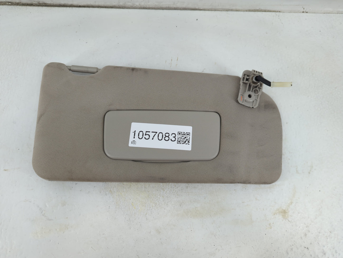 2010-2012 Nissan Altima Sun Visor Shade Replacement Passenger Right Mirror Fits Fits 2010 2011 2012 OEM Used Auto Parts - Oe