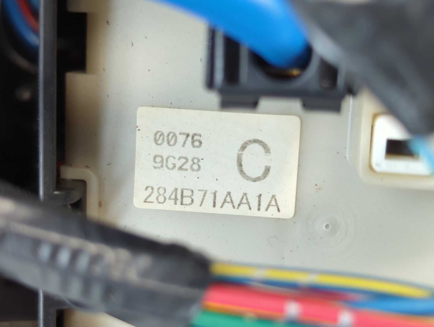 2007-2011 Nissan Altima Fusebox Fuse Box Panel Relay Module P/N:284B71AA1A Fits Fits 2007 2008 2009 2010 2011 OEM Used Auto 