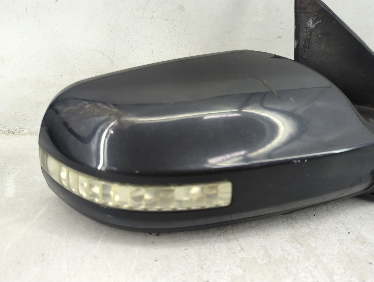 2010-2012 Nissan Altima Passenger Side View Mirror - Right Door Mirror OEM Used - Oemusedautoparts1.com