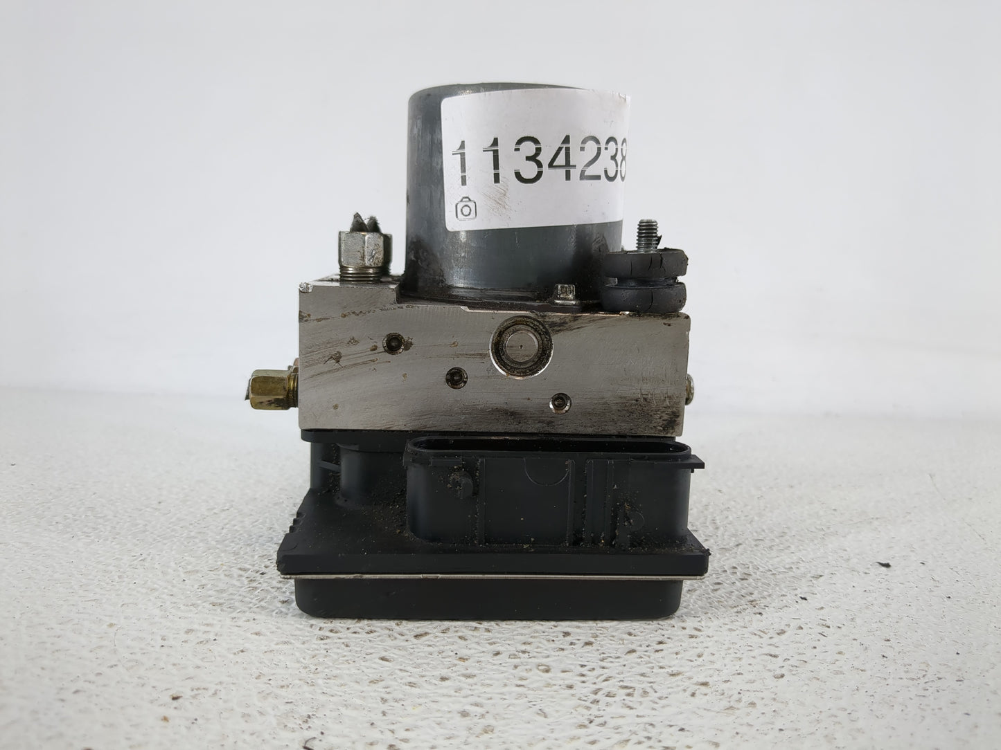 2010 Nissan Altima ABS Pump Control Module Replacement P/N:47660 ZX00A Fits OEM Used Auto Parts - Oemusedautoparts1.com