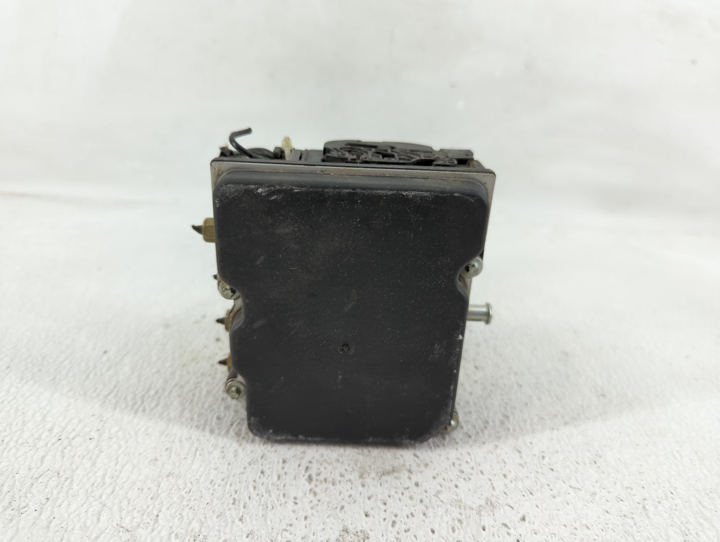 2010 Nissan Altima ABS Pump Control Module Replacement P/N:47660 ZX00A Fits OEM Used Auto Parts - Oemusedautoparts1.com