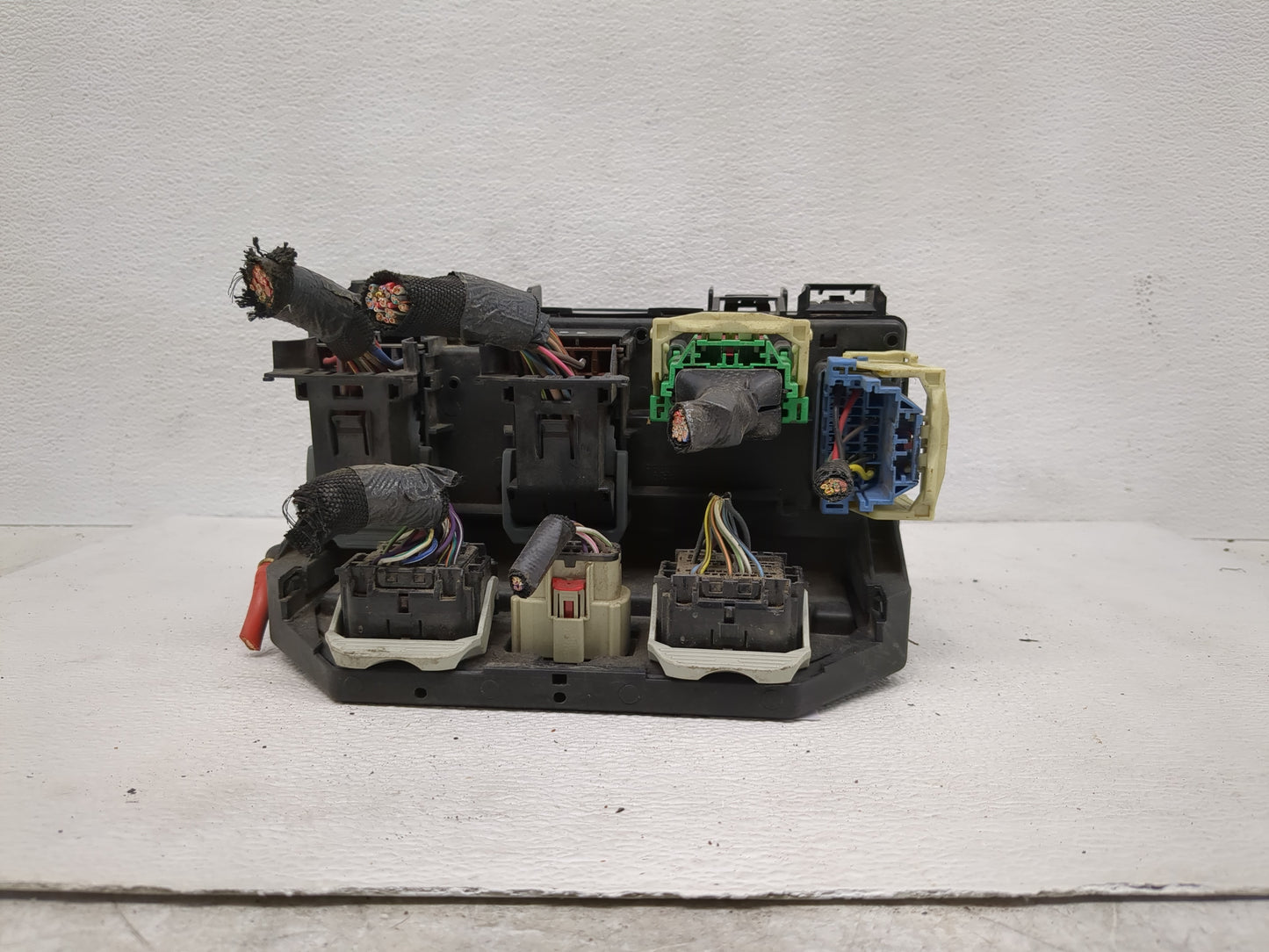 2008-2010 Nissan Altima Fusebox Fuse Box Panel Relay Module P/N:284B71AA1A Fits Fits 2008 2009 2010 OEM Used Auto Parts - Oe