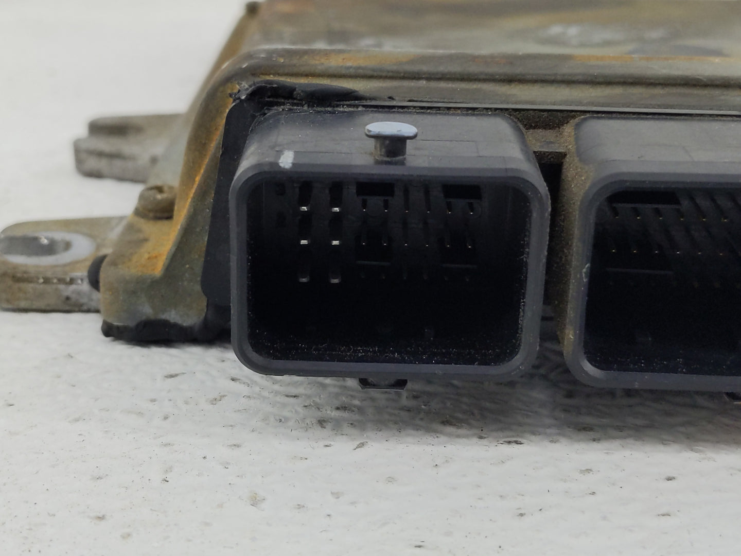 2010 Nissan Altima PCM Engine Control Computer ECU ECM PCU OEM Fits OEM Used Auto Parts - Oemusedautoparts1.com