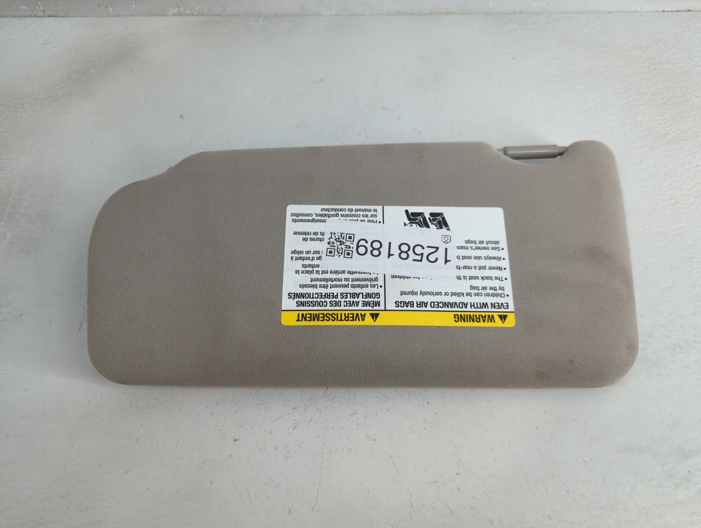 2010-2012 Nissan Altima Sun Visor Shade Replacement Passenger Right Mirror Fits Fits 2010 2011 2012 OEM Used Auto Parts - Oe