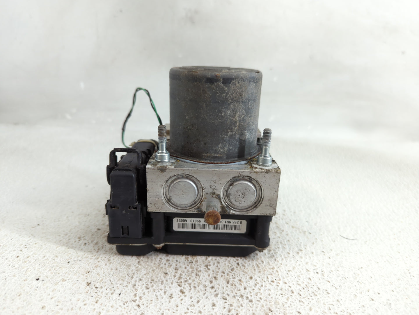 2010 Nissan Altima ABS Pump Control Module Replacement P/N:47660 ZX00A Fits OEM Used Auto Parts - Oemusedautoparts1.com