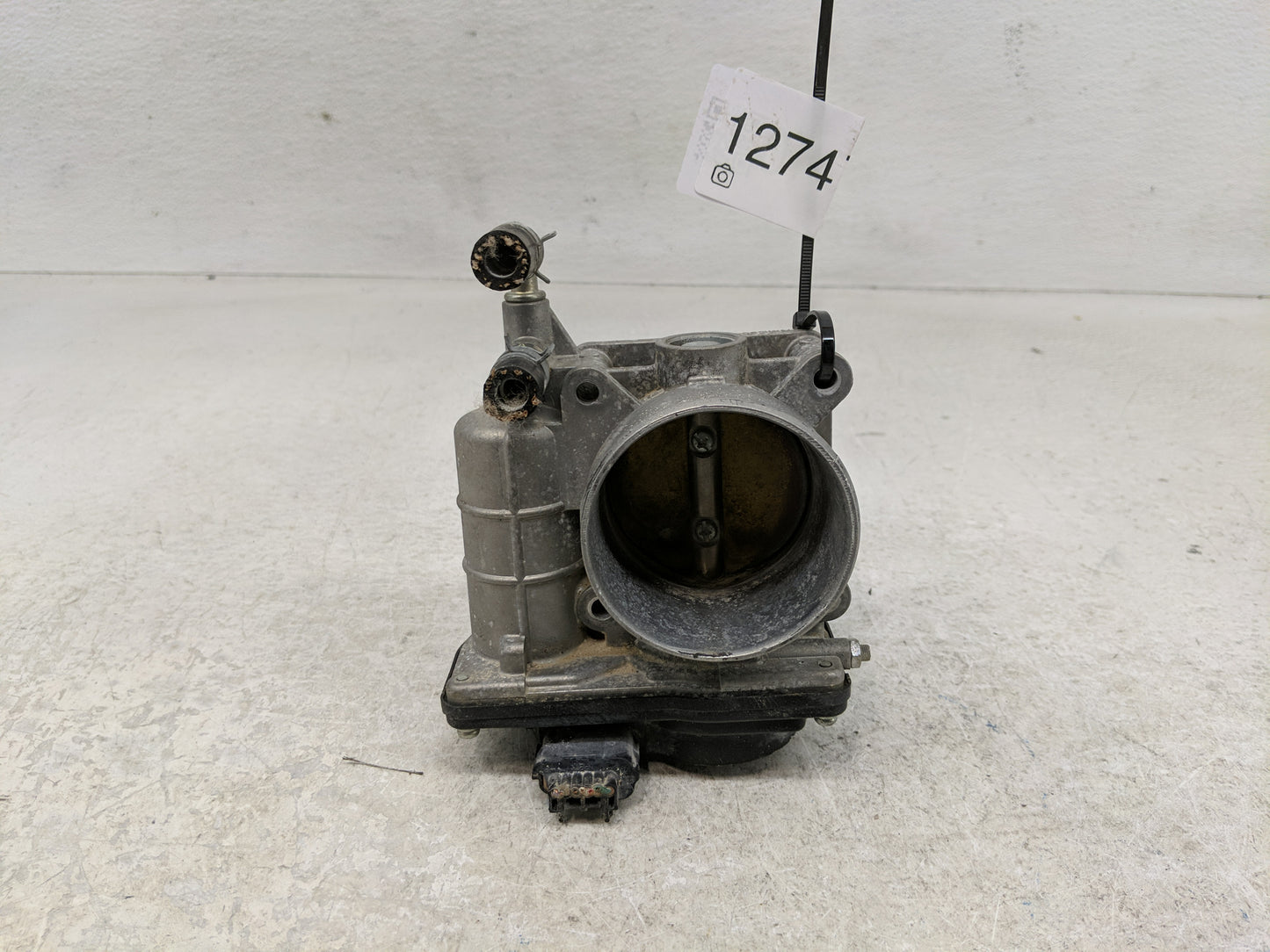 2007-2013 Nissan Altima Throttle Body P/N:526-01 Fits Fits 2007 2008 2009 2010 2011 2012 2013 OEM Used Auto Parts - Oemuseda