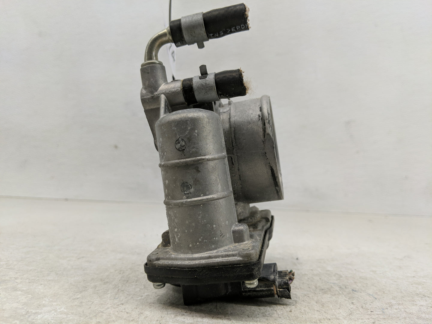 2007-2013 Nissan Altima Throttle Body P/N:526-01 Fits Fits 2007 2008 2009 2010 2011 2012 2013 OEM Used Auto Parts - Oemuseda