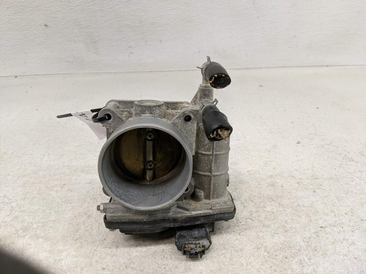 2007-2013 Nissan Altima Throttle Body Fits Fits 2007 2008 2009 2010 2011 2012 2013 OEM Used Auto Parts - Oemusedautoparts1.c