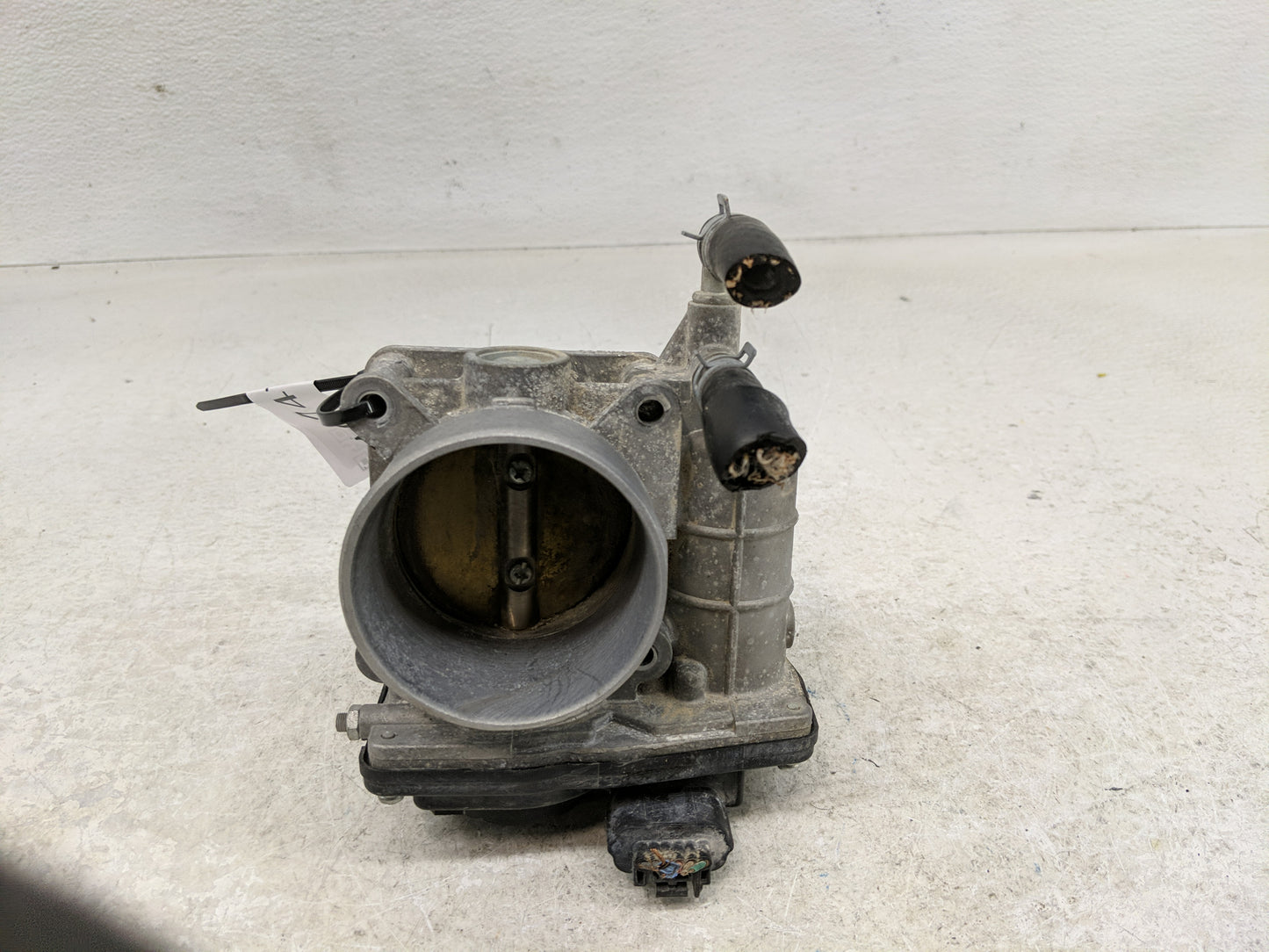 2007-2013 Nissan Altima Throttle Body Fits Fits 2007 2008 2009 2010 2011 2012 2013 OEM Used Auto Parts - Oemusedautoparts1.c